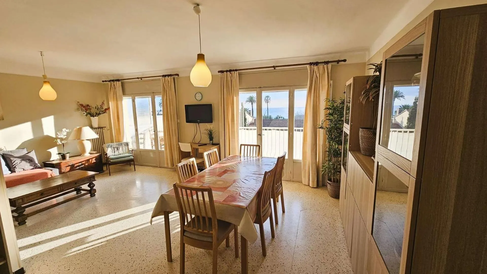 A 200 M De La Plage, Appartement 2 Chambres Avec Terrasse Vue Mer ! Parking Prive La Seyne-sur-Mer