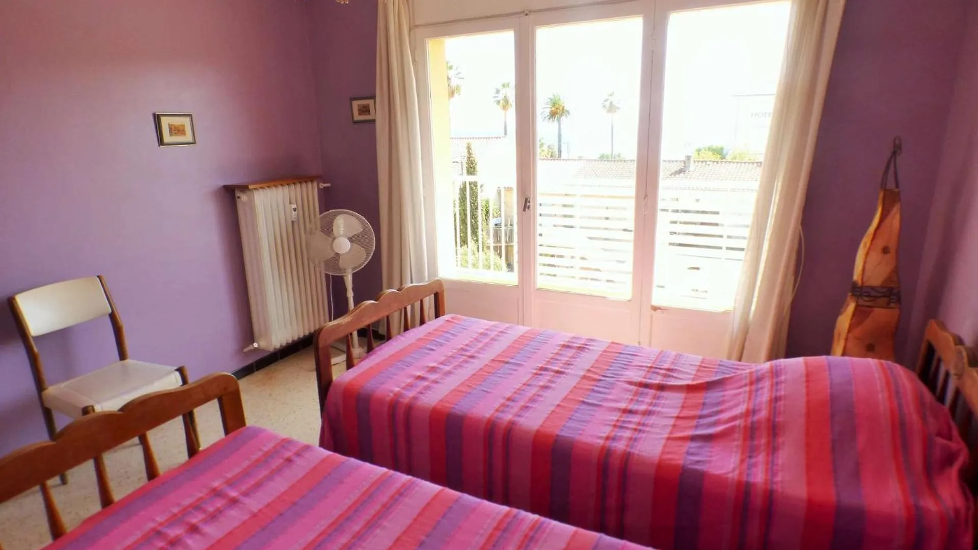 A 200 M De La Plage, Appartement 2 Chambres Avec Terrasse Vue Mer ! Parking Prive La Seyne-sur-Mer Apartment